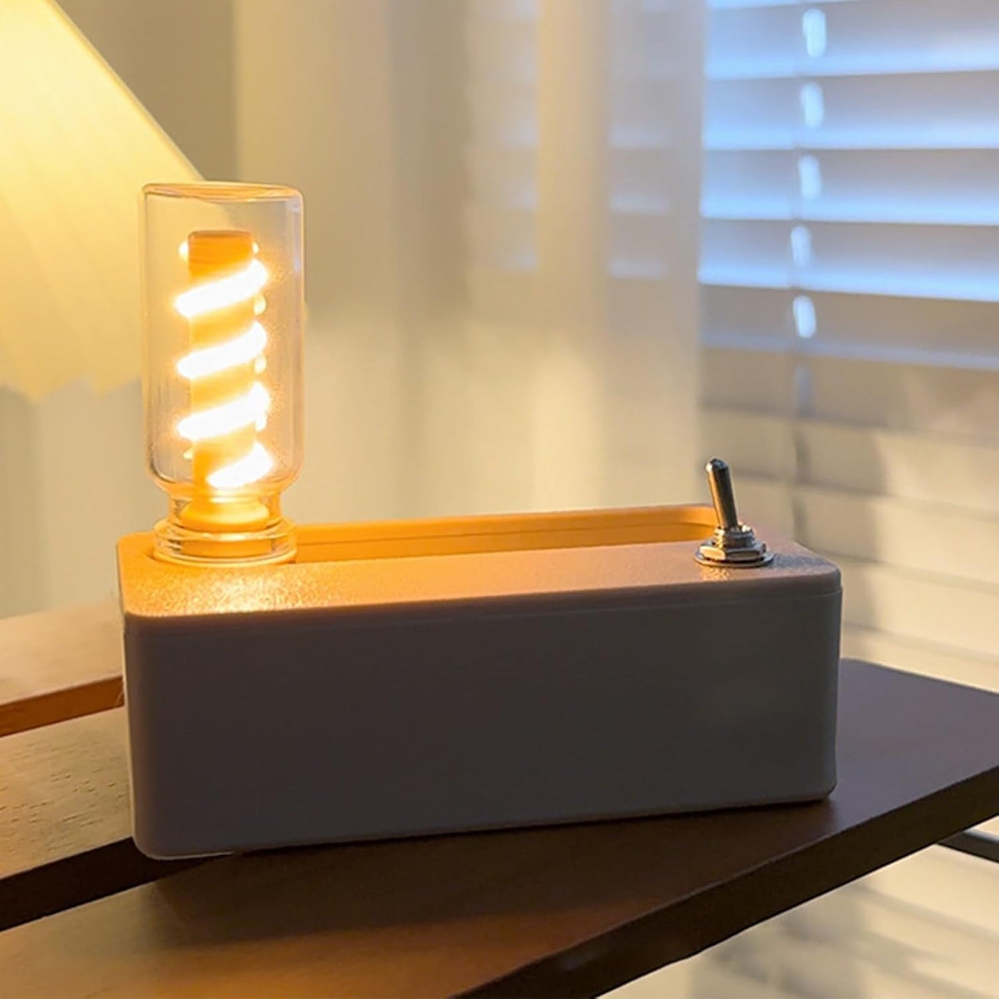 Mini Lamp Mechanical Night Light, Creative Magnetic Flippable Table Lamp
