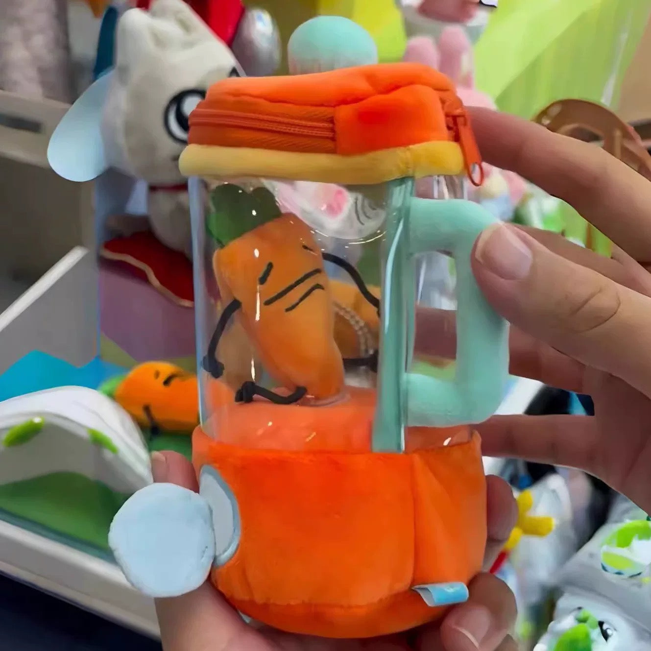Plush Carrot Juicer Toy,Cute,Creative,Novelty,Portable,Carrot Doll